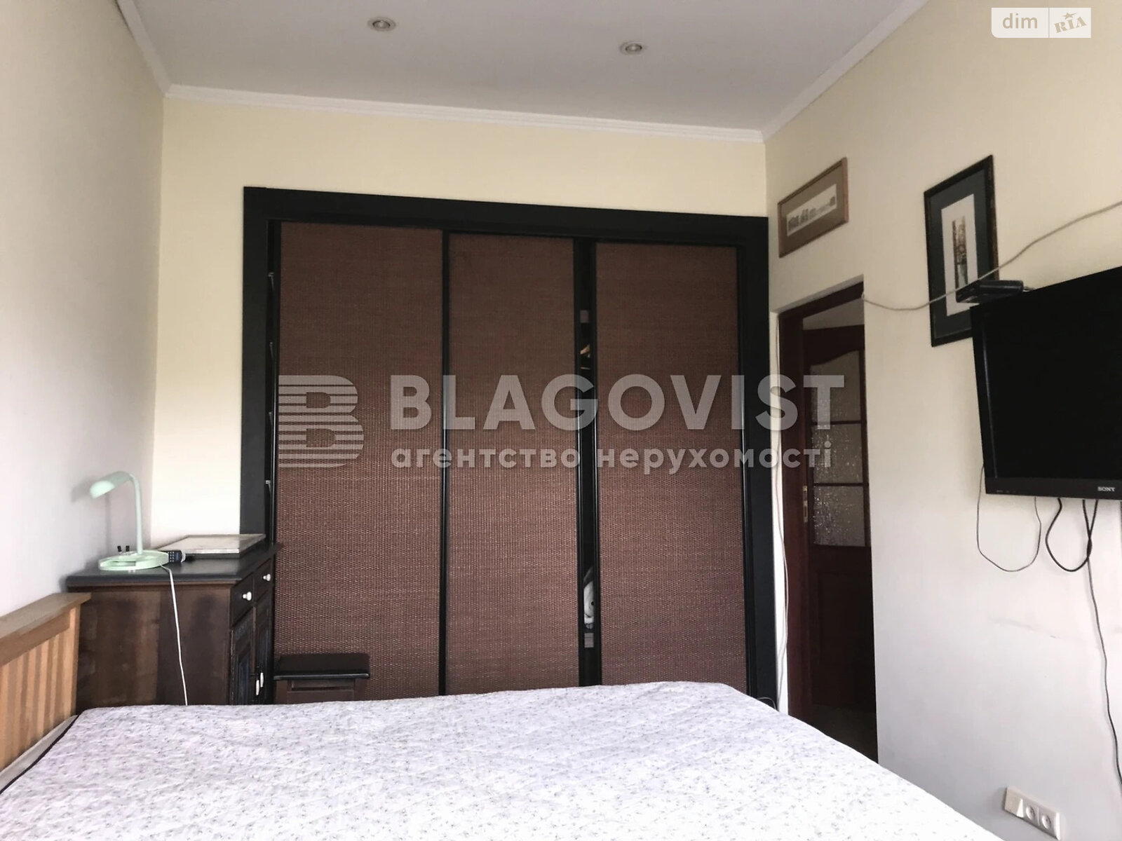 трехэтажный дом с гаражом, 408.6 кв. м, кирпич. Продажа в Киеве район Добрый Шлях фото 1