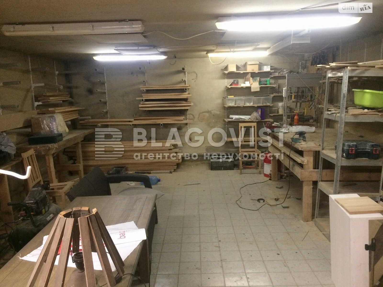 трехэтажный дом с гаражом, 408.6 кв. м, кирпич. Продажа в Киеве район Добрый Шлях фото 1