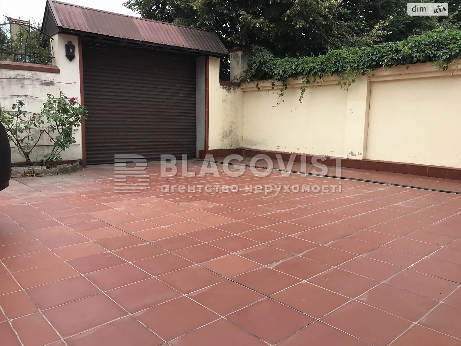 трехэтажный дом с гаражом, 408.6 кв. м, кирпич. Продажа в Киеве район Добрый Шлях фото 1