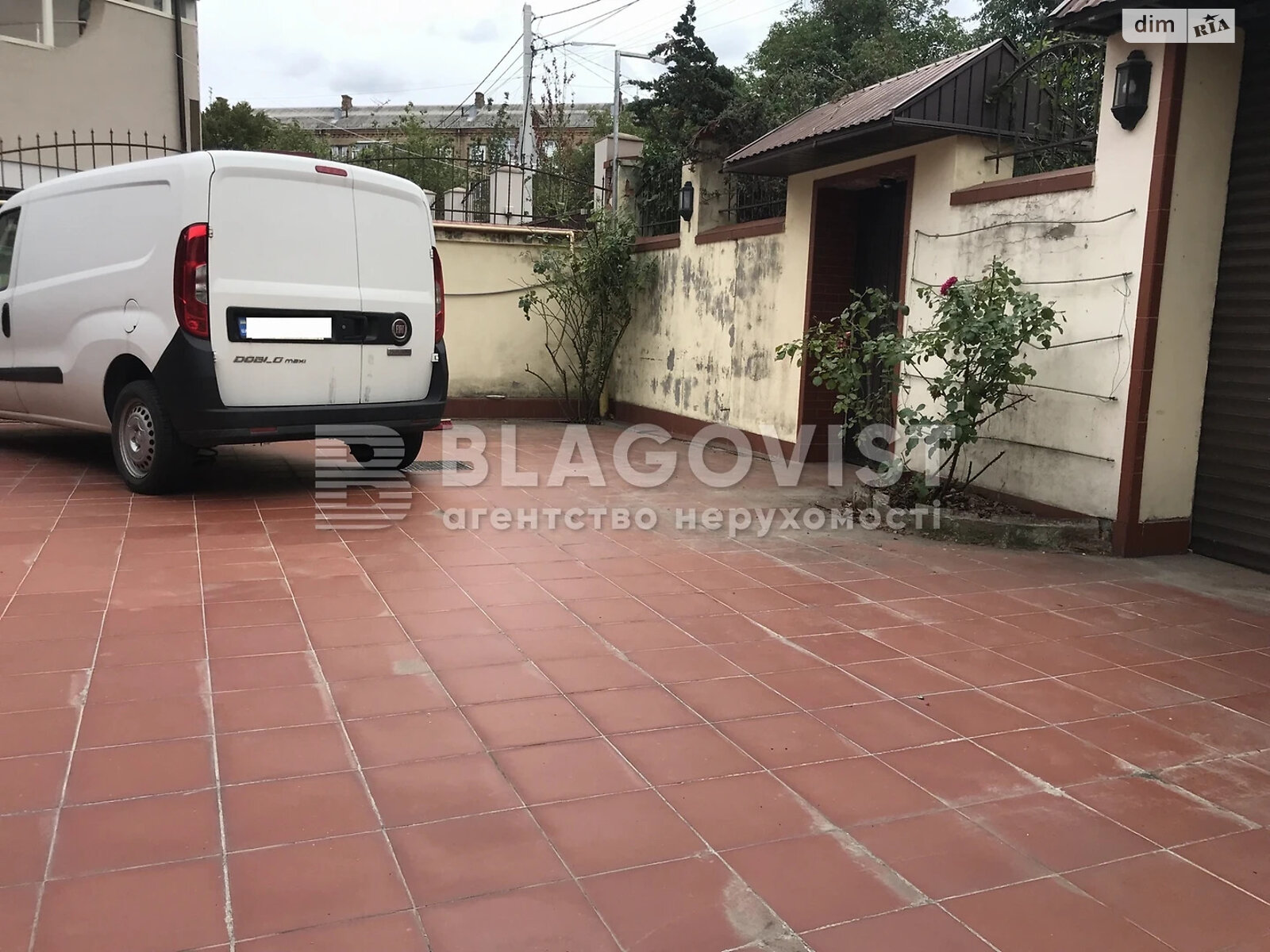 трехэтажный дом с гаражом, 408.6 кв. м, кирпич. Продажа в Киеве район Добрый Шлях фото 1