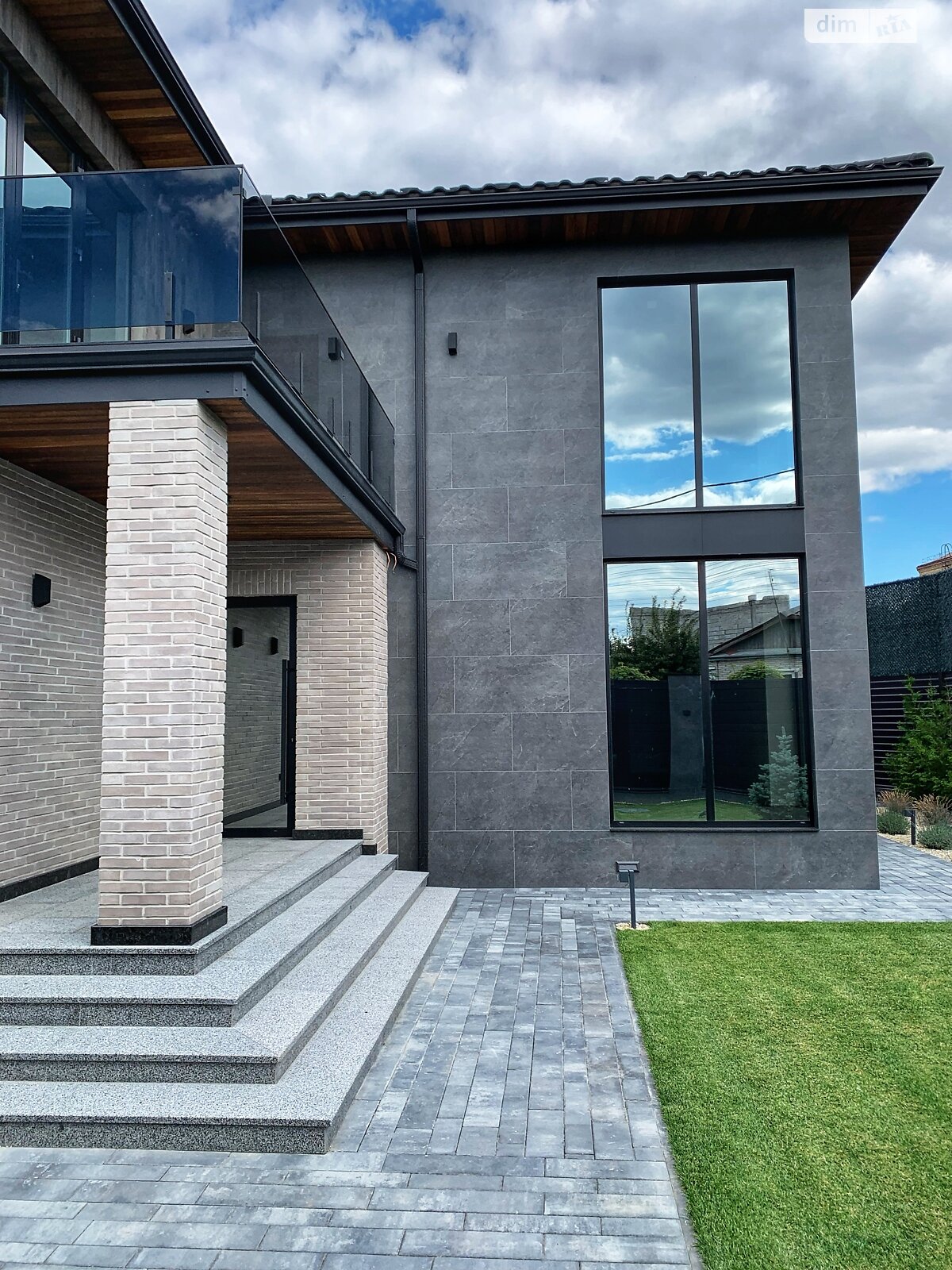 двоповерховий будинок з балконом, 251.9 кв. м, цегла. Продаж в Києві, район Добрий Шлях фото 1 двоповерховий будинок з балконом, 251.9 кв. м, цегла. Продаж в Києві, район Добрий Шлях фото 1