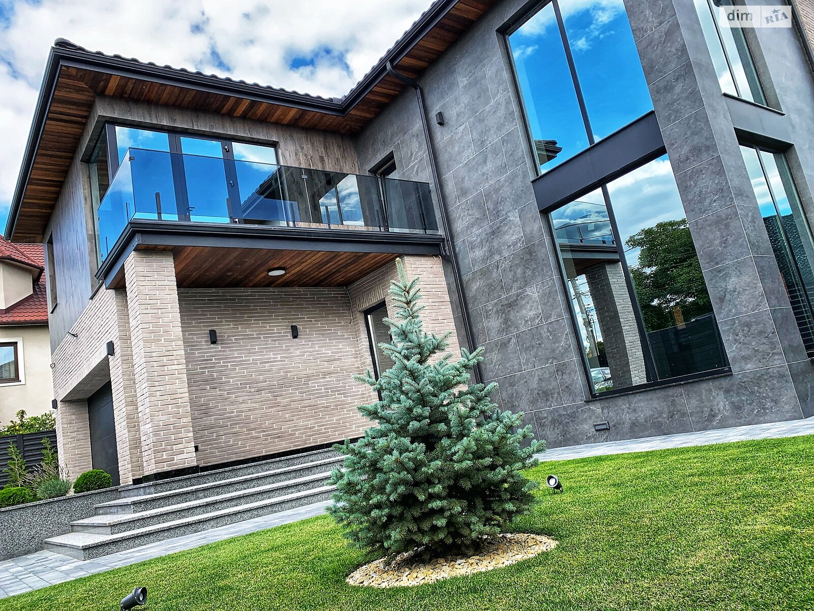 двоповерховий будинок з балконом, 251.9 кв. м, цегла. Продаж в Києві, район Добрий Шлях фото 1 двоповерховий будинок з балконом, 251.9 кв. м, цегла. Продаж в Києві, район Добрий Шлях фото 1