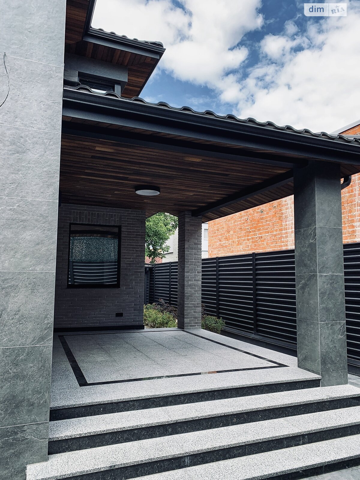 двоповерховий будинок з балконом, 251.9 кв. м, цегла. Продаж в Києві, район Добрий Шлях фото 1 двоповерховий будинок з балконом, 251.9 кв. м, цегла. Продаж в Києві, район Добрий Шлях фото 1