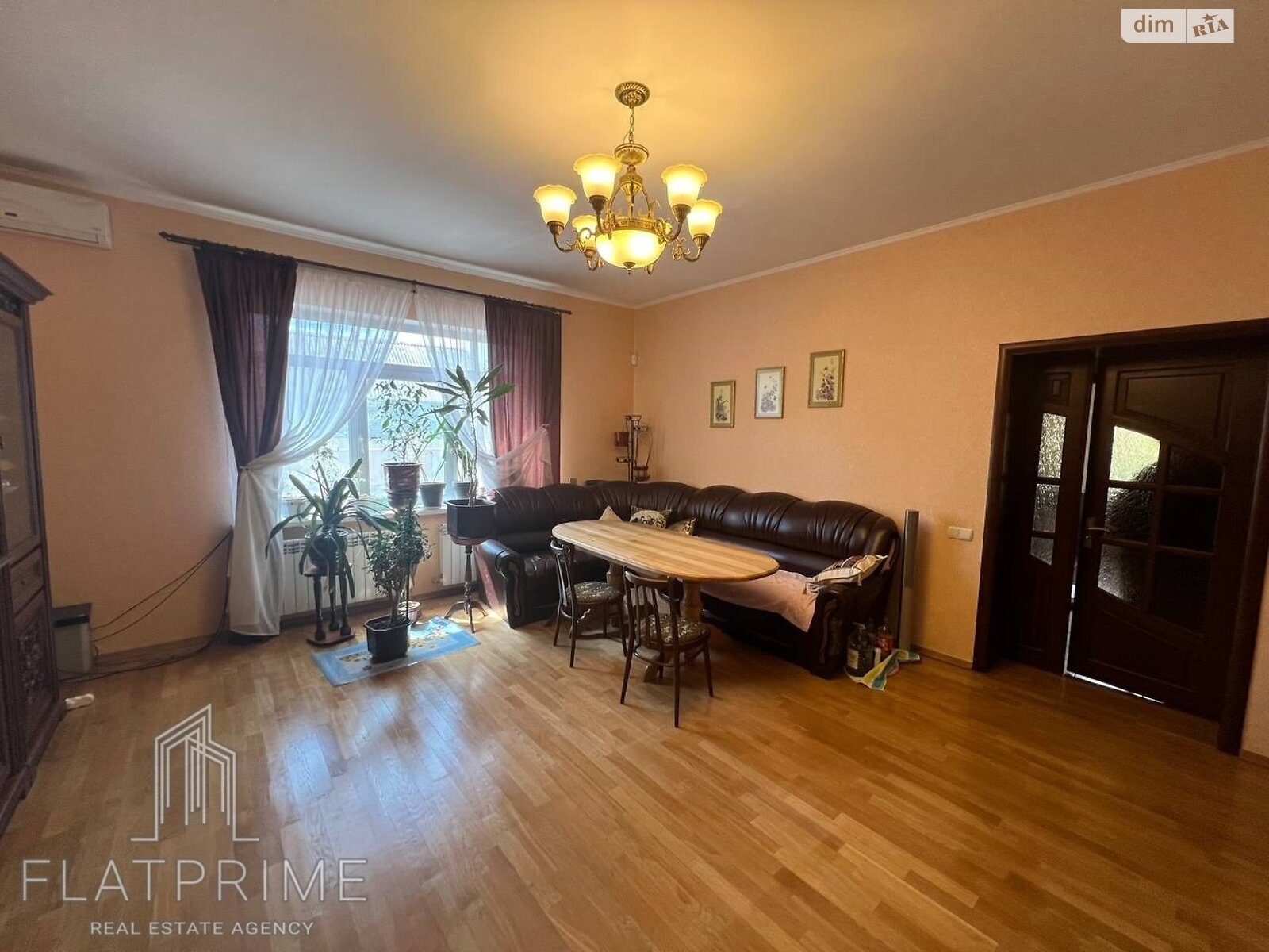 двухэтажный дом с верандой, 219.4 кв. м, кирпич. Продажа в Киеве район ДВРЗ фото 1 двухэтажный дом с верандой, 219.4 кв. м, кирпич. Продажа в Киеве район ДВРЗ фото 1