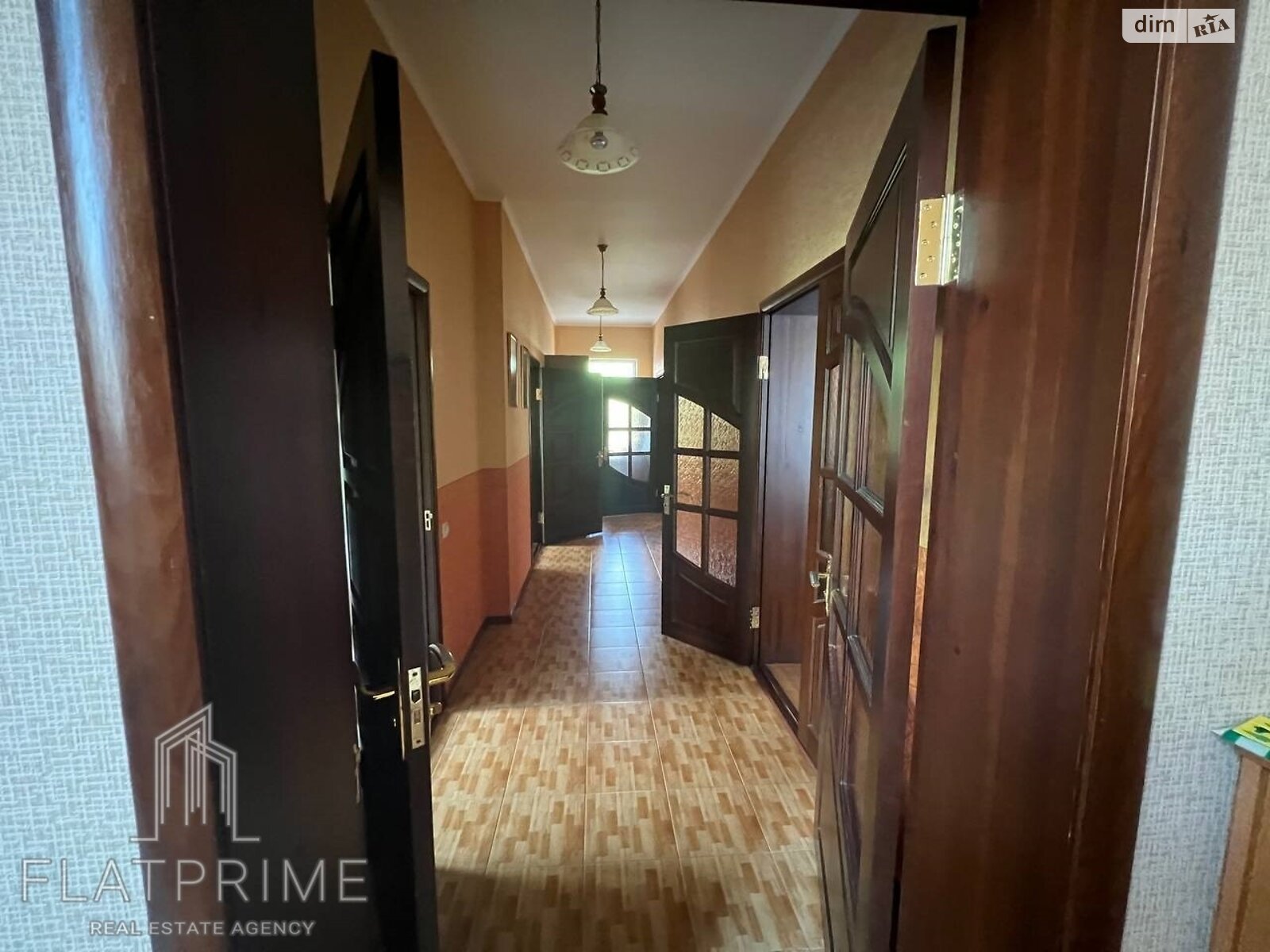 двухэтажный дом с верандой, 219.4 кв. м, кирпич. Продажа в Киеве район ДВРЗ фото 1 двухэтажный дом с верандой, 219.4 кв. м, кирпич. Продажа в Киеве район ДВРЗ фото 1