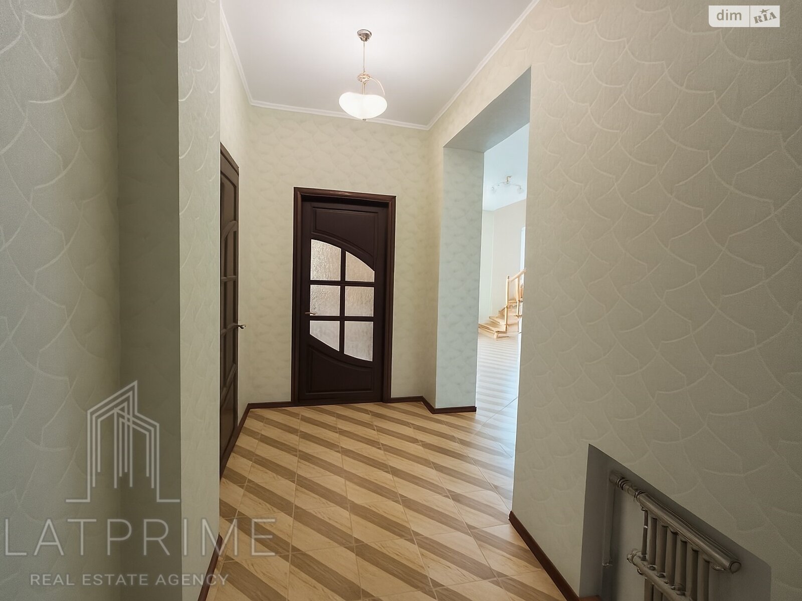 двухэтажный дом с верандой, 219.4 кв. м, кирпич. Продажа в Киеве район ДВРЗ фото 1 двухэтажный дом с верандой, 219.4 кв. м, кирпич. Продажа в Киеве район ДВРЗ фото 1