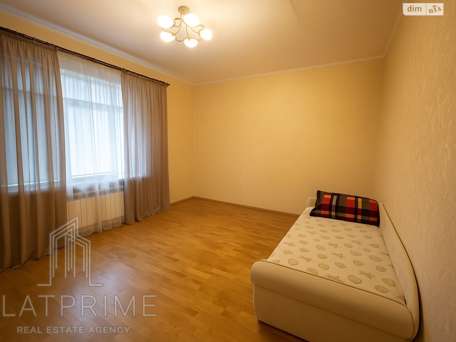 двухэтажный дом с верандой, 219.4 кв. м, кирпич. Продажа в Киеве район ДВРЗ фото 1 двухэтажный дом с верандой, 219.4 кв. м, кирпич. Продажа в Киеве район ДВРЗ фото 1