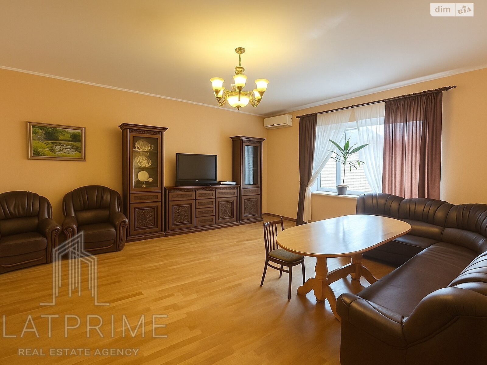 двухэтажный дом с верандой, 219.4 кв. м, кирпич. Продажа в Киеве район ДВРЗ фото 1 двухэтажный дом с верандой, 219.4 кв. м, кирпич. Продажа в Киеве район ДВРЗ фото 1
