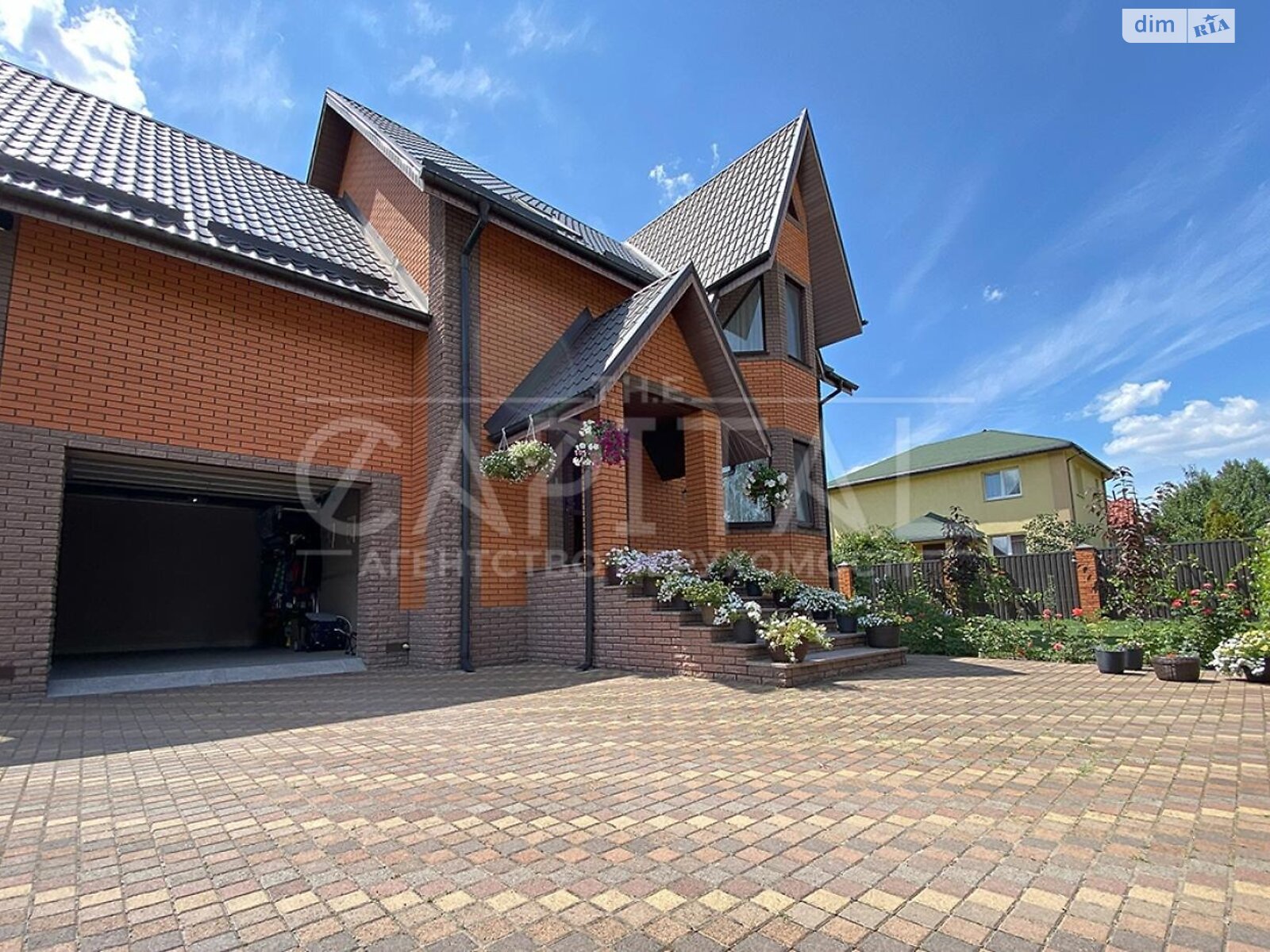 двухэтажный дом с гаражом, 337 кв. м, кирпич. Продажа в Киеве фото 1