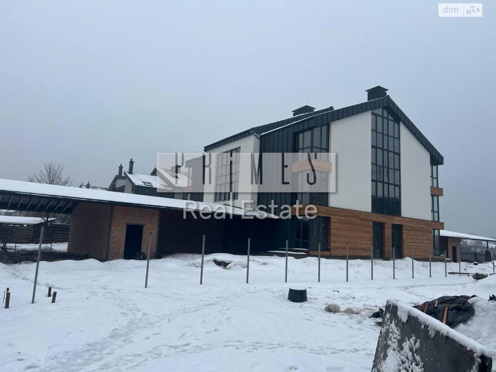 трехэтажный дом, 340 кв. м, кирпич. Продажа в Киеве фото 1