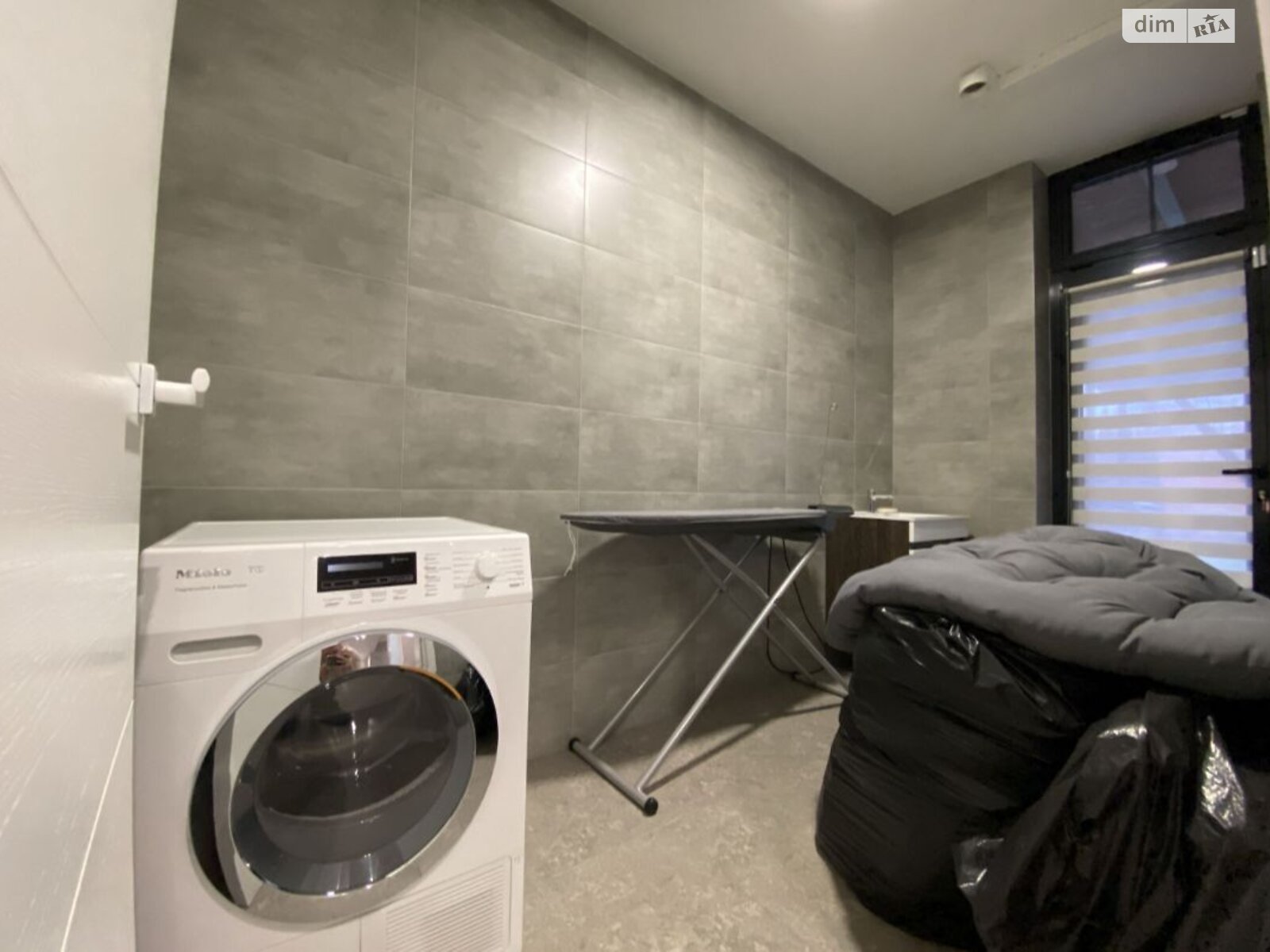 триповерховий будинок, 210 кв. м, цегла. Продаж в Києві, район Голосіїв фото 1 триповерховий будинок, 210 кв. м, цегла. Продаж в Києві, район Голосіїв фото 1