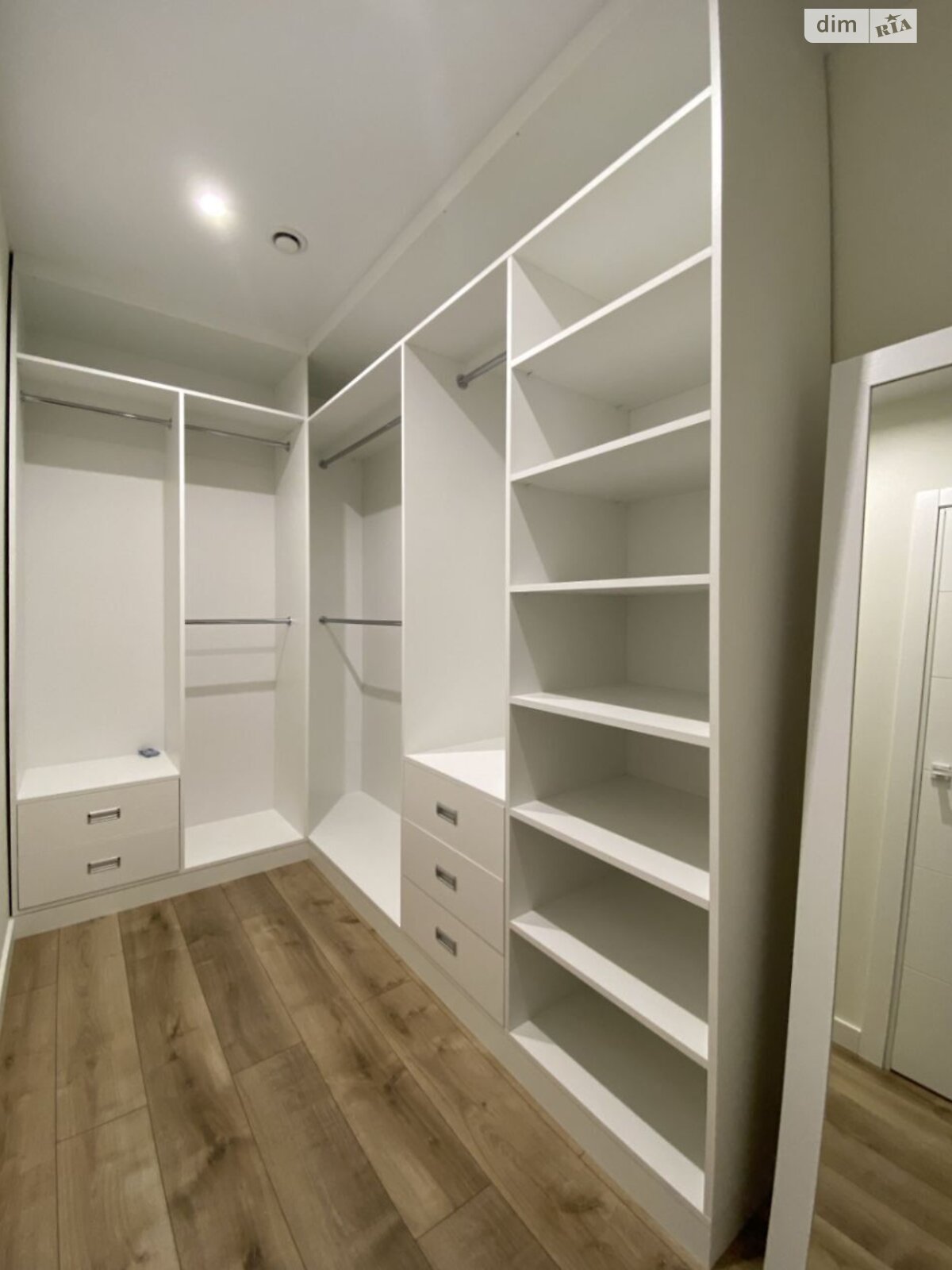 триповерховий будинок, 210 кв. м, цегла. Продаж в Києві, район Голосіїв фото 1 триповерховий будинок, 210 кв. м, цегла. Продаж в Києві, район Голосіїв фото 1