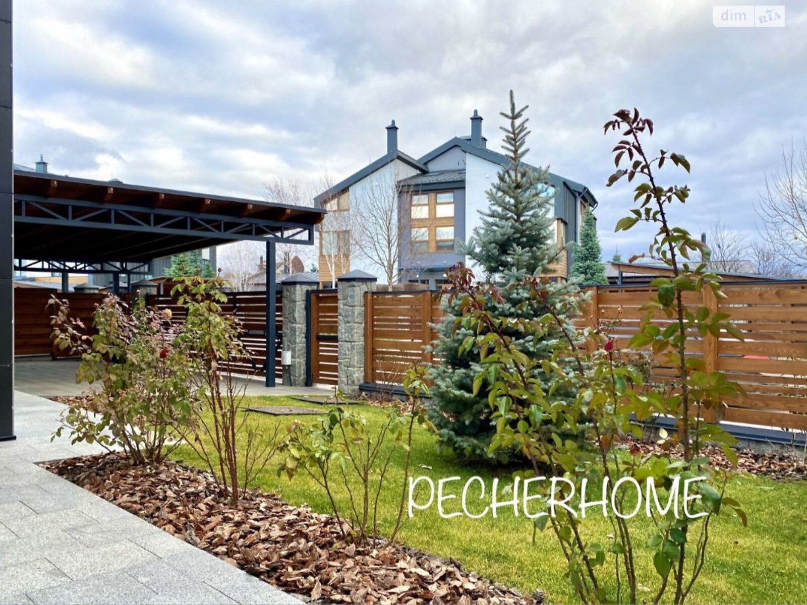 триповерховий будинок, 210 кв. м, цегла. Продаж в Києві, район Голосіїв фото 1 триповерховий будинок, 210 кв. м, цегла. Продаж в Києві, район Голосіїв фото 1