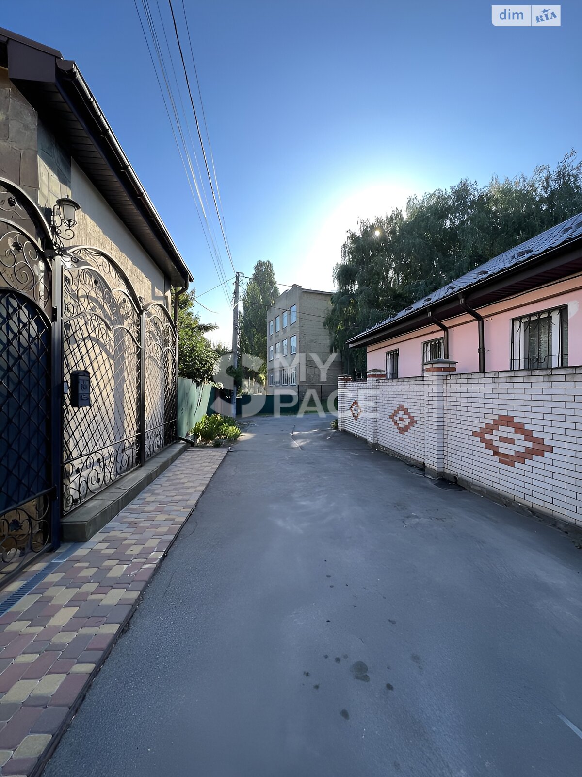 двоповерховий будинок з гаражем, 135 кв. м, цегла. Продаж в Києві, район Голосіїв фото 1 двоповерховий будинок з гаражем, 135 кв. м, цегла. Продаж в Києві, район Голосіїв фото 1