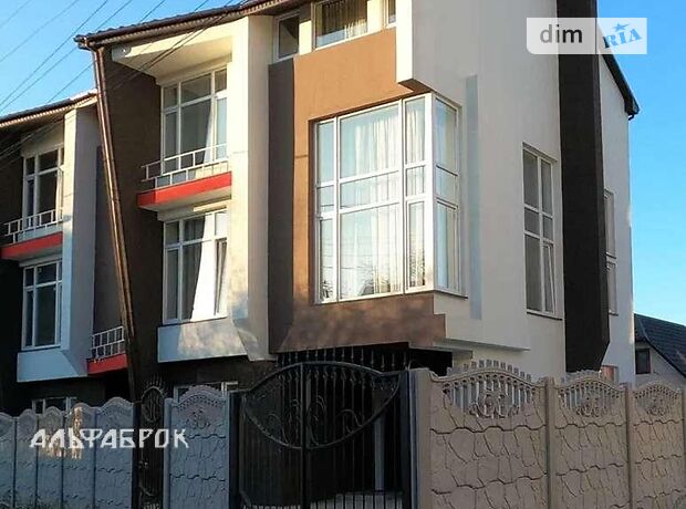 трехэтажный дом, 215 кв. м, кирпич. Продажа в Киеве район Голосеев фото 1 трехэтажный дом, 215 кв. м, кирпич. Продажа в Киеве район Голосеев фото 1