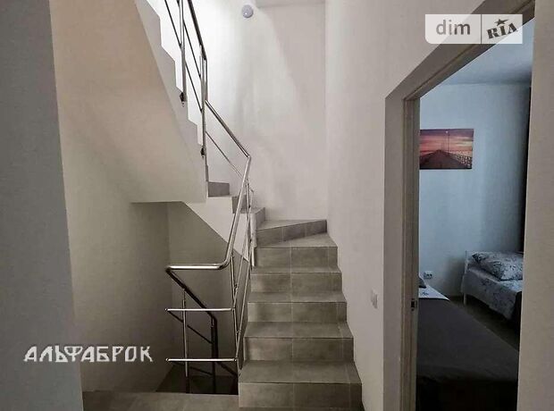 трехэтажный дом, 215 кв. м, кирпич. Продажа в Киеве район Голосеев фото 1 трехэтажный дом, 215 кв. м, кирпич. Продажа в Киеве район Голосеев фото 1