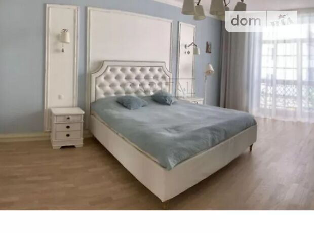 двухэтажный дом, 360 кв. м, кирпич. Продажа в Киеве район Голосеевский фото 1 двухэтажный дом, 360 кв. м, кирпич. Продажа в Киеве район Голосеевский фото 1