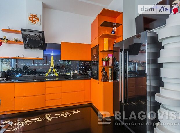 двухэтажный дом с камином, 140 кв. м, кирпич. Продажа в Киеве район Голосеевский фото 1 двухэтажный дом с камином, 140 кв. м, кирпич. Продажа в Киеве район Голосеевский фото 1