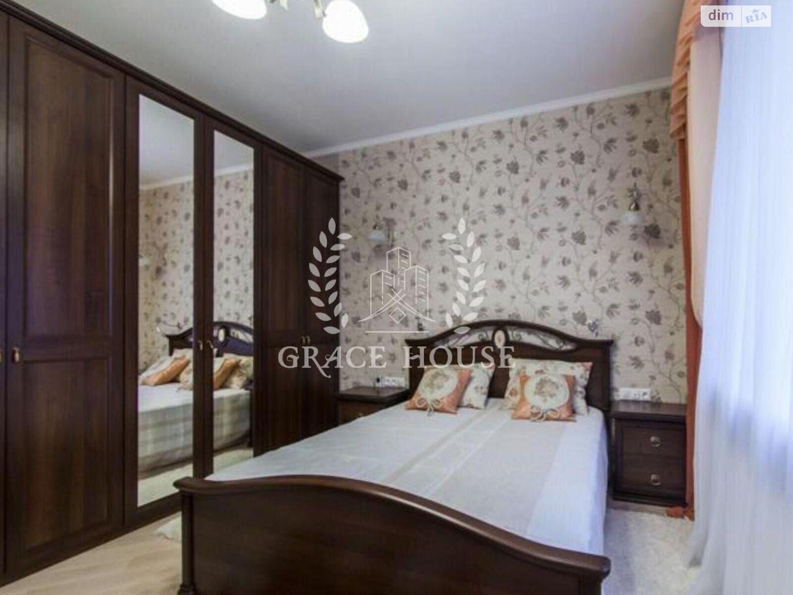 триповерховий будинок з мансардою, 350 кв. м, цегла. Продаж в Києві, район Голосіївський фото 1 триповерховий будинок з мансардою, 350 кв. м, цегла. Продаж в Києві, район Голосіївський фото 1
