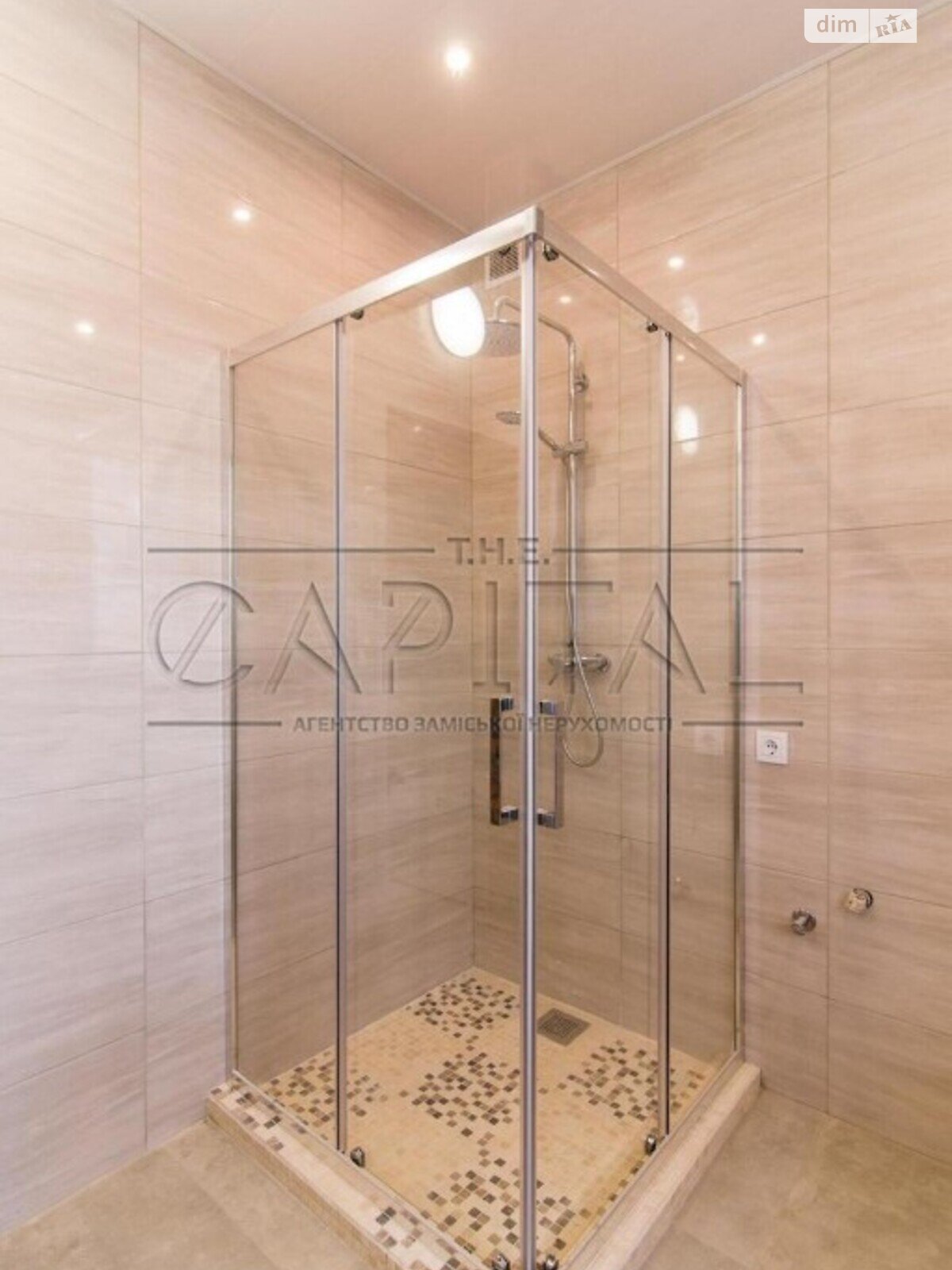 трехэтажный дом, 400 кв. м, кирпич. Продажа в Киеве район Голосеевский фото 1 трехэтажный дом, 400 кв. м, кирпич. Продажа в Киеве район Голосеевский фото 1