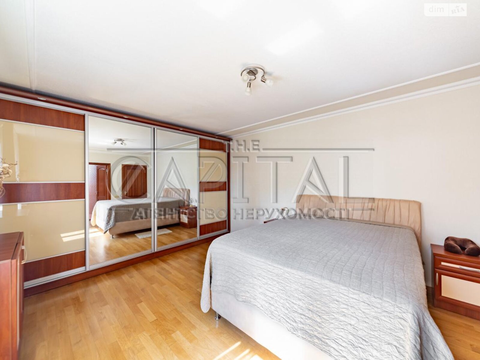двоповерховий будинок з опаленням, 432 кв. м, цегла. Продаж в Києві, район Голосіївський фото 1 двоповерховий будинок з опаленням, 432 кв. м, цегла. Продаж в Києві, район Голосіївський фото 1