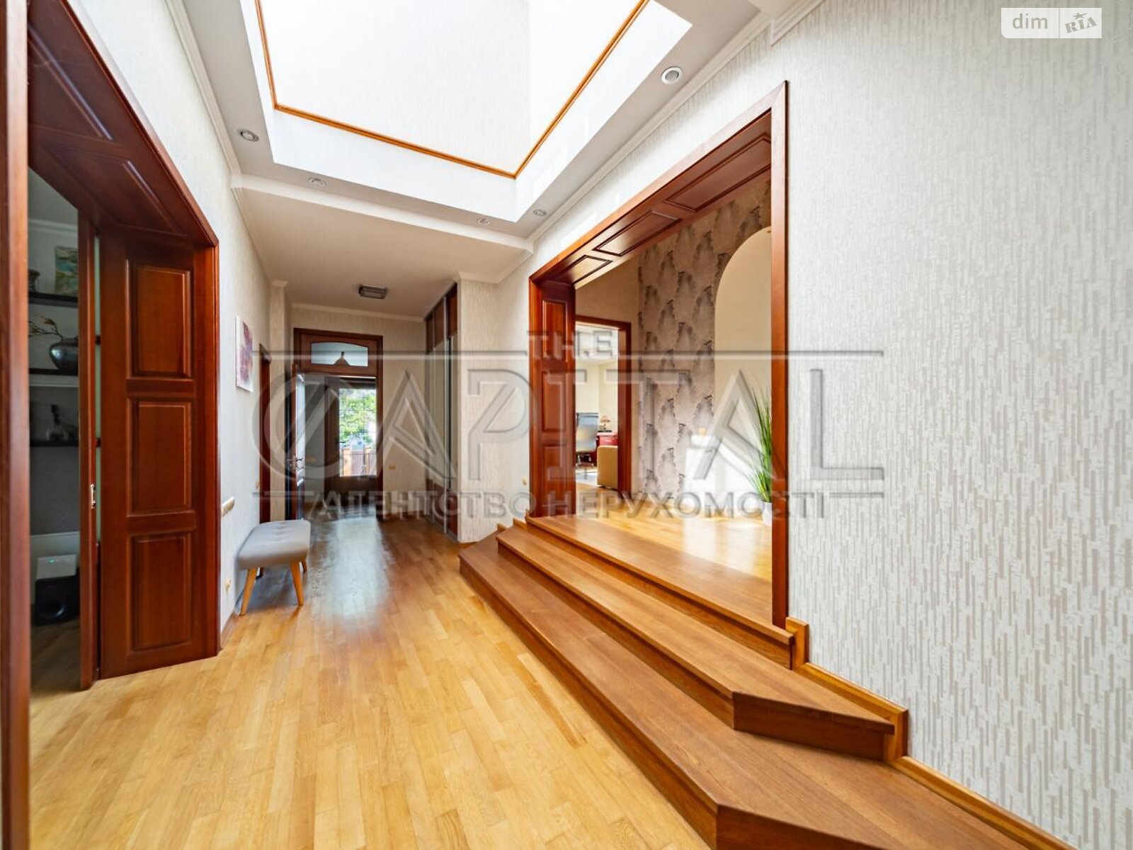двоповерховий будинок з опаленням, 432 кв. м, цегла. Продаж в Києві, район Голосіївський фото 1 двоповерховий будинок з опаленням, 432 кв. м, цегла. Продаж в Києві, район Голосіївський фото 1