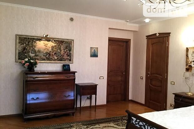 двухэтажный дом, 493 кв. м, кирпич. Продажа в Киеве район Голосеевский фото 1 двухэтажный дом, 493 кв. м, кирпич. Продажа в Киеве район Голосеевский фото 1