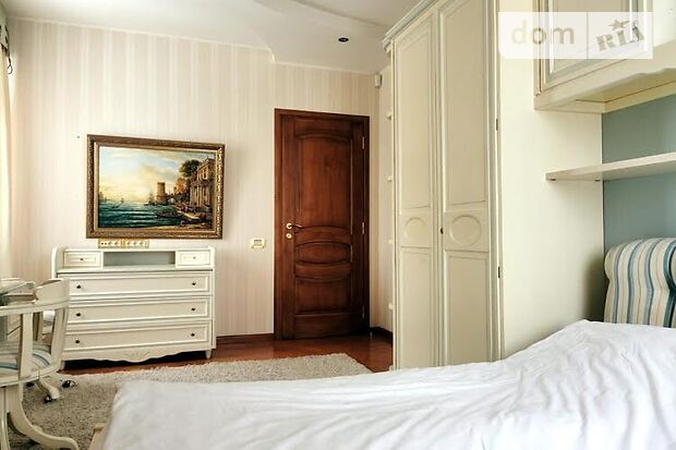 двухэтажный дом, 493 кв. м, кирпич. Продажа в Киеве район Голосеевский фото 1 двухэтажный дом, 493 кв. м, кирпич. Продажа в Киеве район Голосеевский фото 1