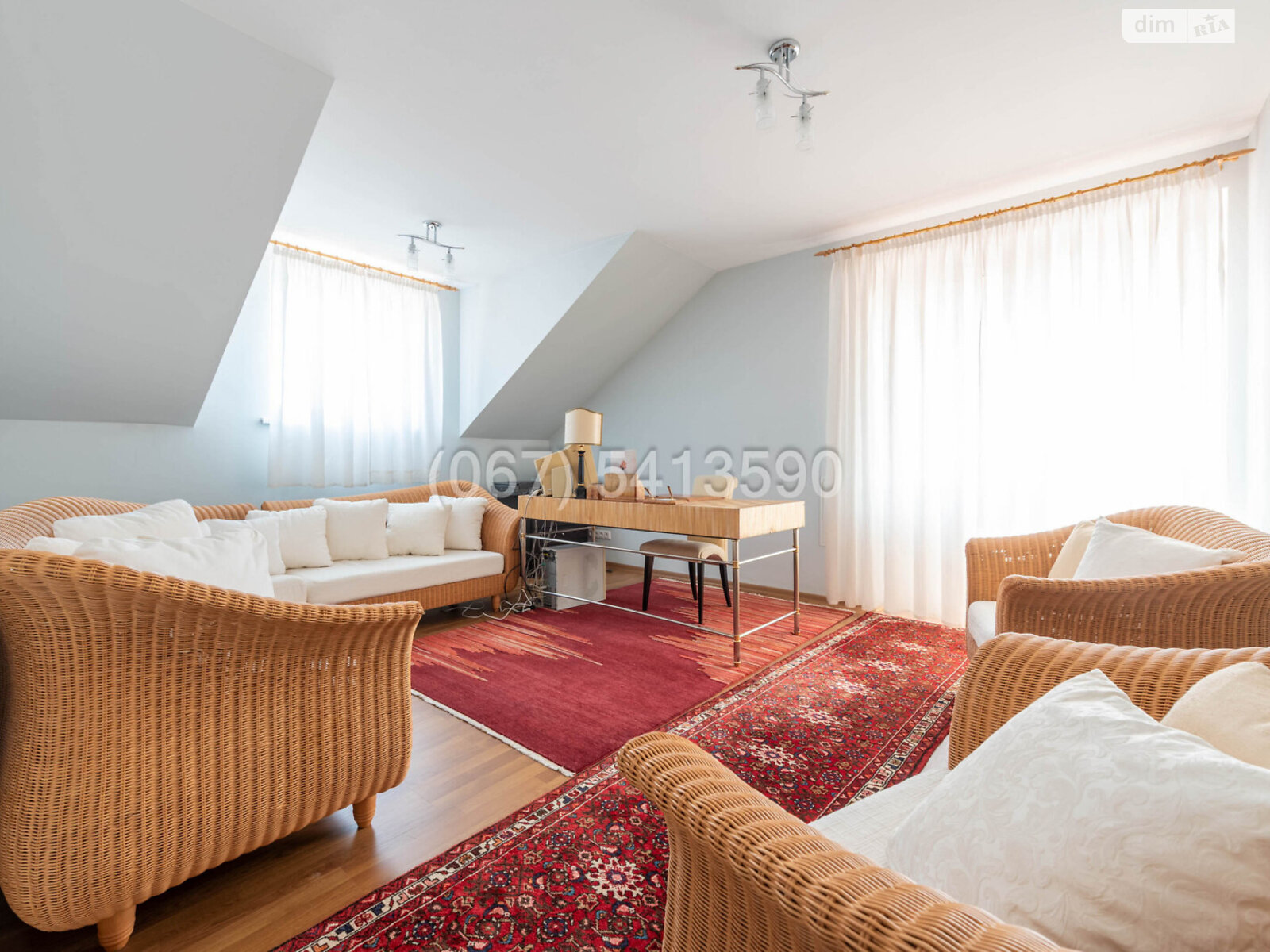 триповерховий будинок з балконом, 480.5 кв. м, цегла. Продаж в Києві, район Голосіївський фото 1 триповерховий будинок з балконом, 480.5 кв. м, цегла. Продаж в Києві, район Голосіївський фото 1