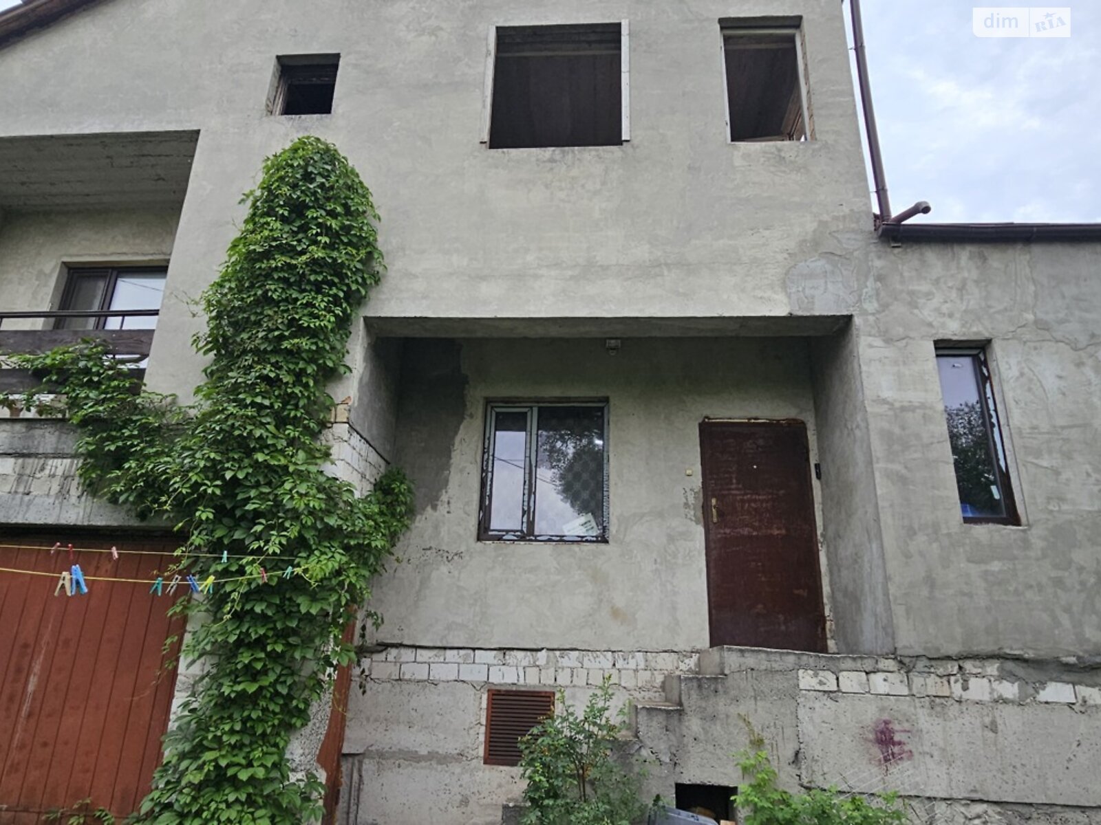триповерховий будинок з балконом, 180 кв. м, кирпич. Продаж в Києві, район Голосіївський фото 1 триповерховий будинок з балконом, 180 кв. м, кирпич. Продаж в Києві, район Голосіївський фото 1