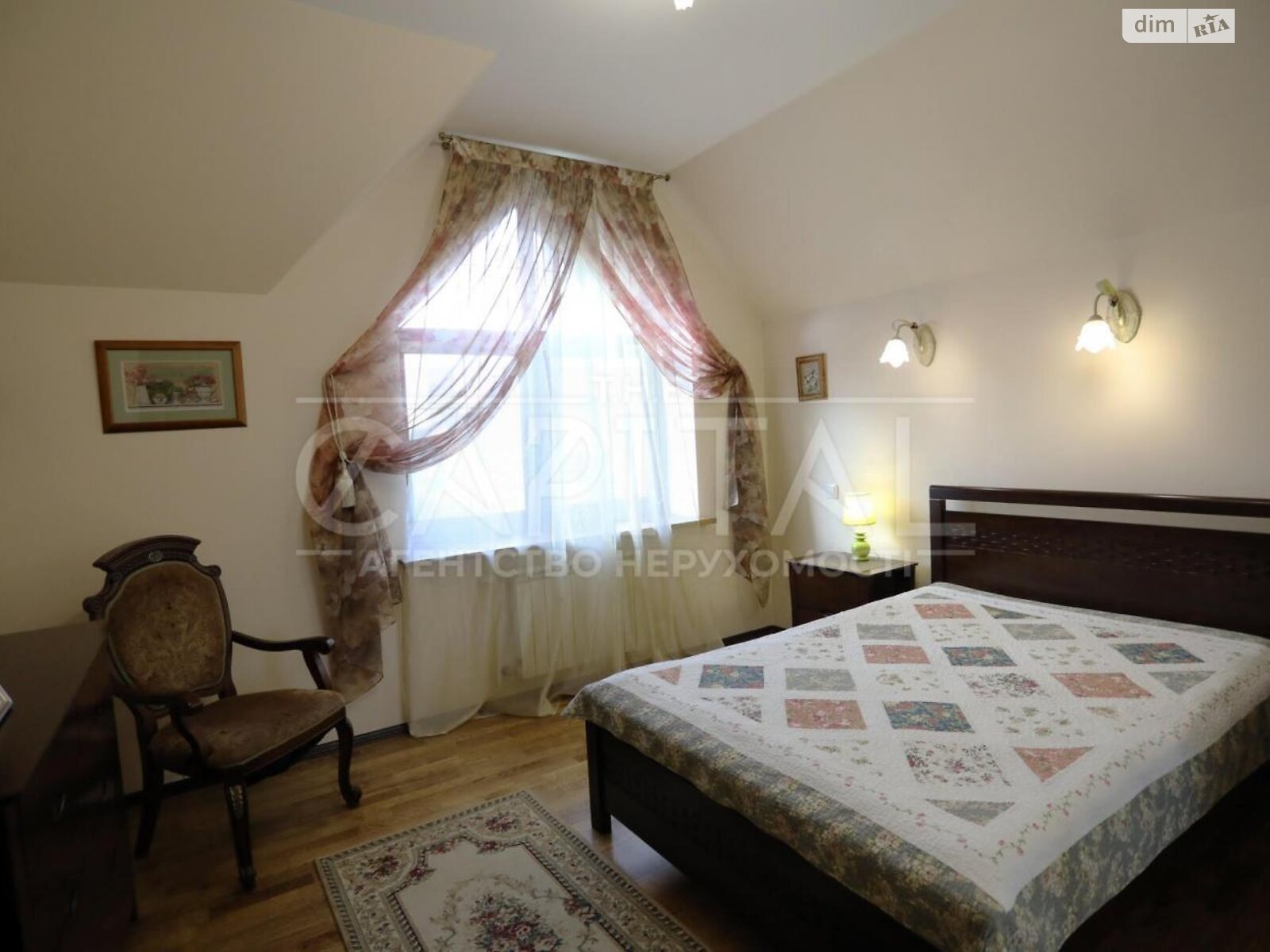 двухэтажный дом с верандой, 400 кв. м, кирпич. Продажа в Киеве район Голосеевский фото 1 двухэтажный дом с верандой, 400 кв. м, кирпич. Продажа в Киеве район Голосеевский фото 1