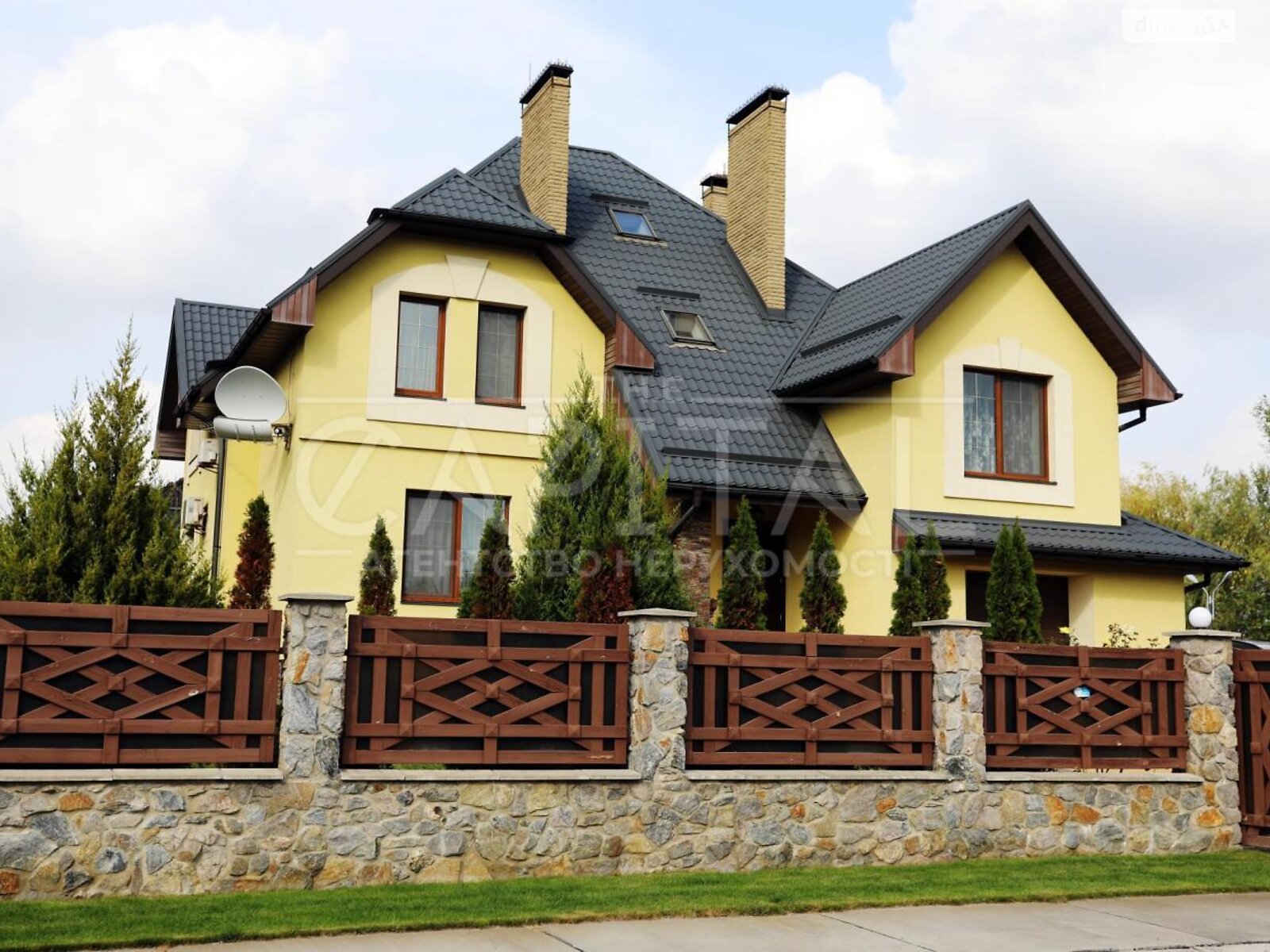 двухэтажный дом с верандой, 400 кв. м, кирпич. Продажа в Киеве район Голосеевский фото 1 двухэтажный дом с верандой, 400 кв. м, кирпич. Продажа в Киеве район Голосеевский фото 1