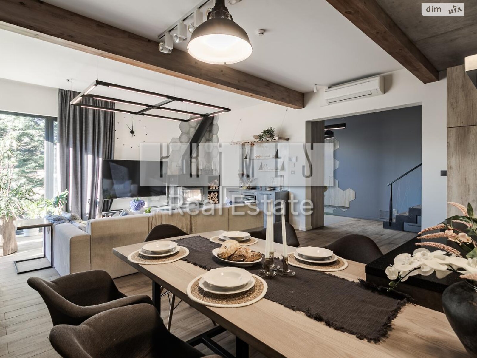 трехэтажный дом, 244 кв. м, кирпич. Продажа в Киеве район Голосеевский фото 1