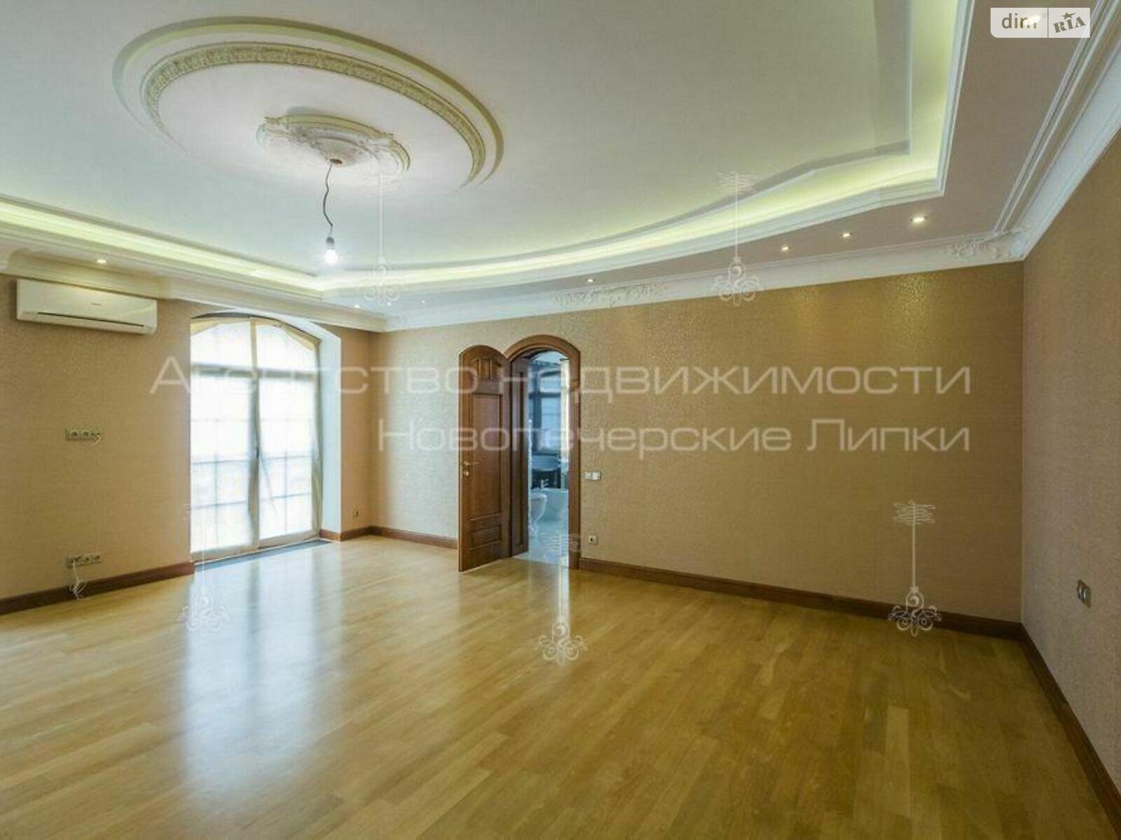 двухэтажный дом с мебелью, 700 кв. м, монолитно-каркасный. Продажа в Киеве район Голосеевский фото 1