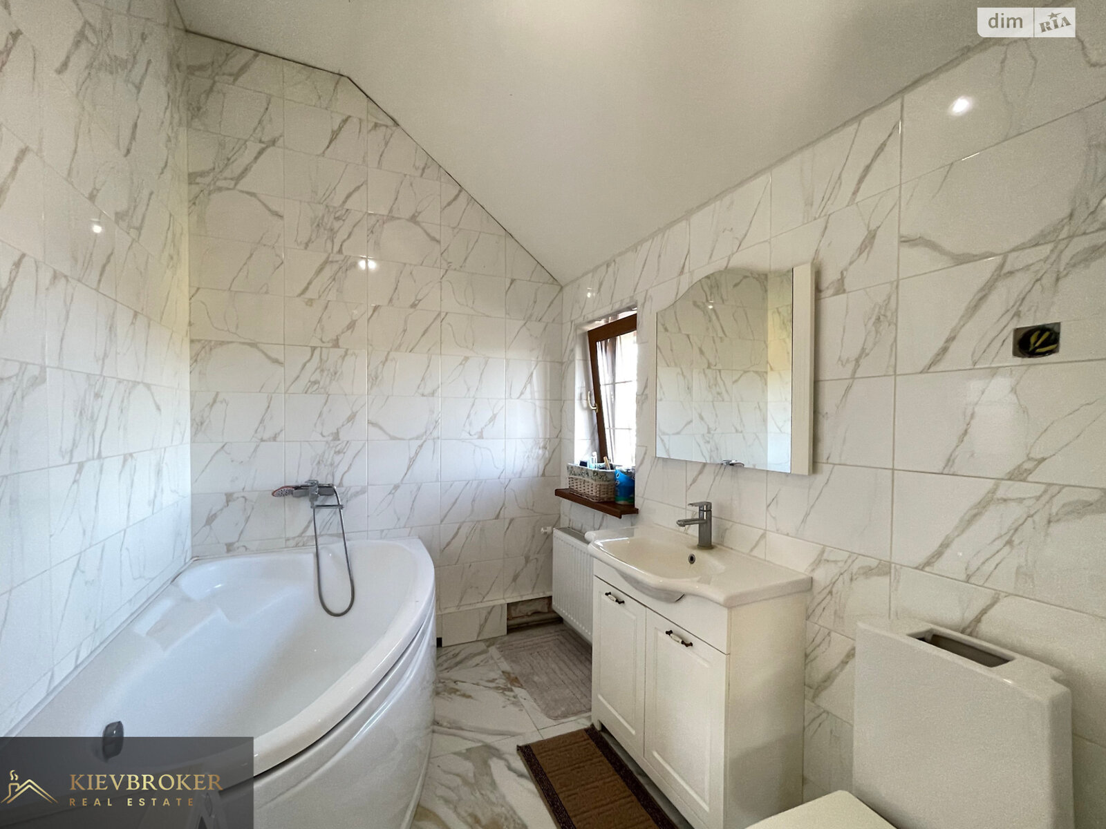 двухэтажный дом, 162 кв. м, газобетон. Продажа в Киеве район Голосеевский фото 1 двухэтажный дом, 162 кв. м, газобетон. Продажа в Киеве район Голосеевский фото 1