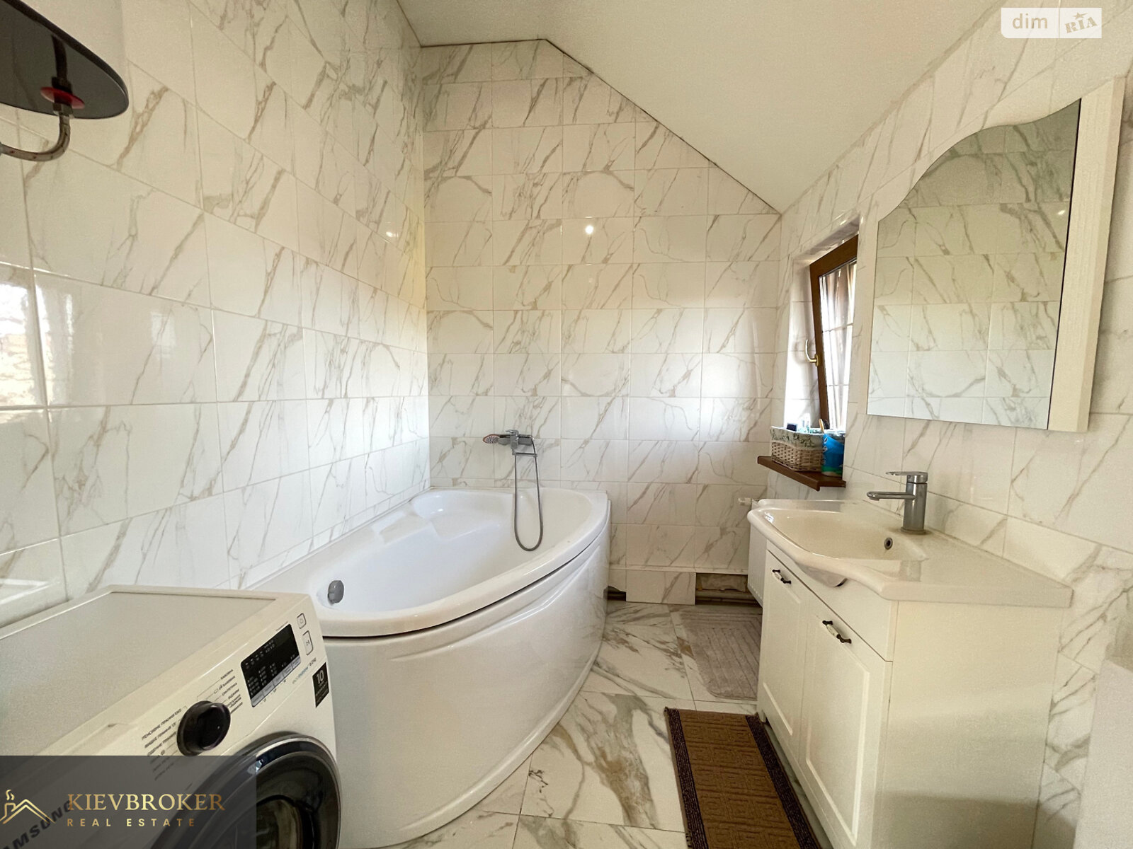 двухэтажный дом, 162 кв. м, газобетон. Продажа в Киеве район Голосеевский фото 1 двухэтажный дом, 162 кв. м, газобетон. Продажа в Киеве район Голосеевский фото 1