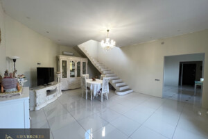 двухэтажный дом, 162 кв. м, газобетон. Продажа в Киеве район Голосеевский фото 2 двухэтажный дом, 162 кв. м, газобетон. Продажа в Киеве район Голосеевский фото 2