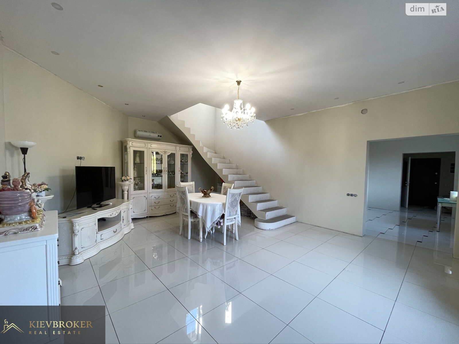 двухэтажный дом, 162 кв. м, газобетон. Продажа в Киеве район Голосеевский фото 1 двухэтажный дом, 162 кв. м, газобетон. Продажа в Киеве район Голосеевский фото 1