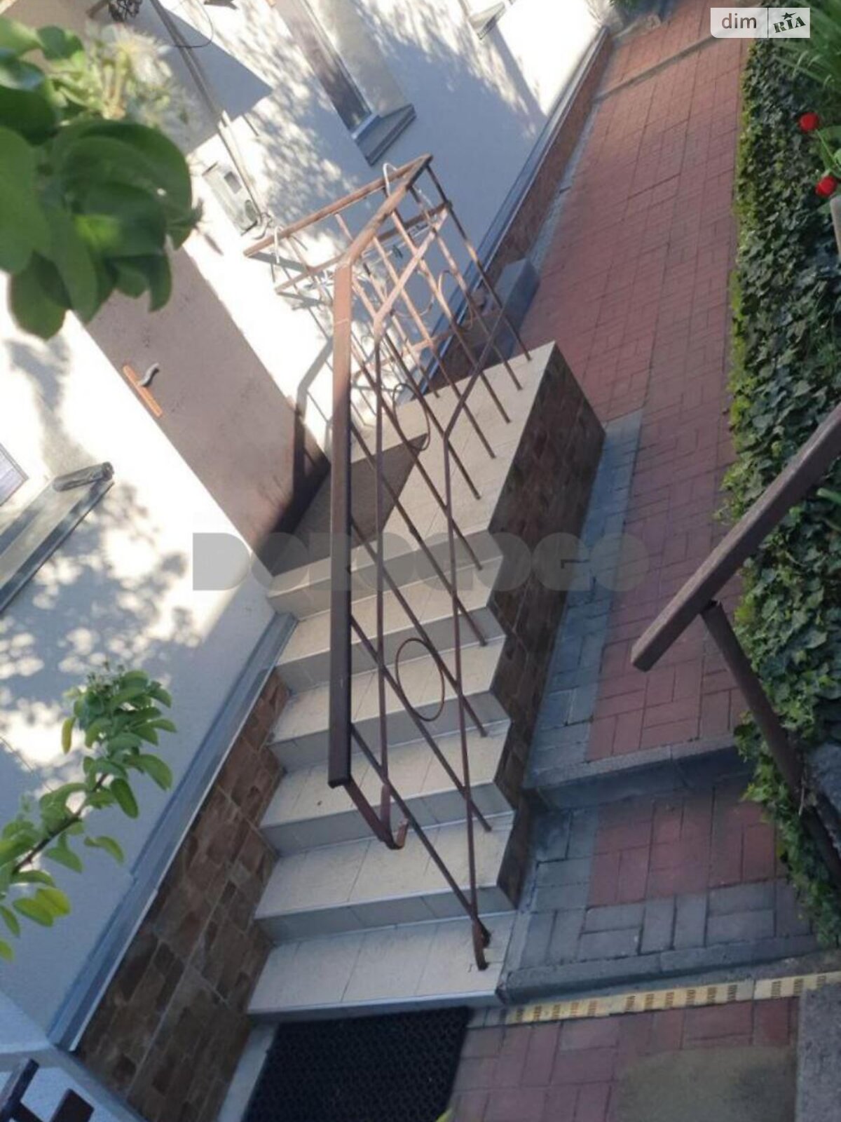 двухэтажный дом, 200.5 кв. м, кирпич. Продажа в Киеве район Голосеевский фото 1 двухэтажный дом, 200.5 кв. м, кирпич. Продажа в Киеве район Голосеевский фото 1
