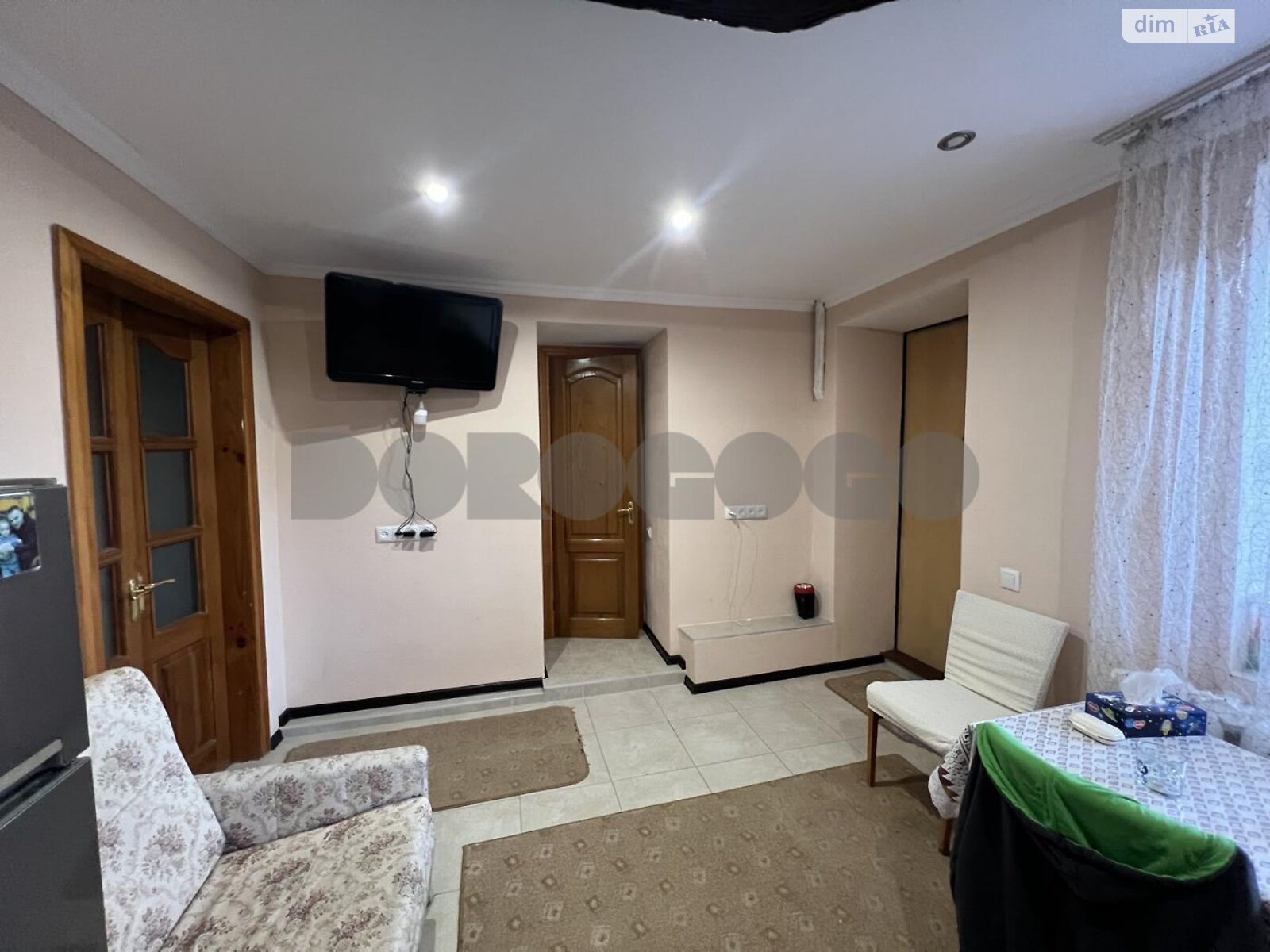 двухэтажный дом, 200.5 кв. м, кирпич. Продажа в Киеве район Голосеевский фото 1 двухэтажный дом, 200.5 кв. м, кирпич. Продажа в Киеве район Голосеевский фото 1