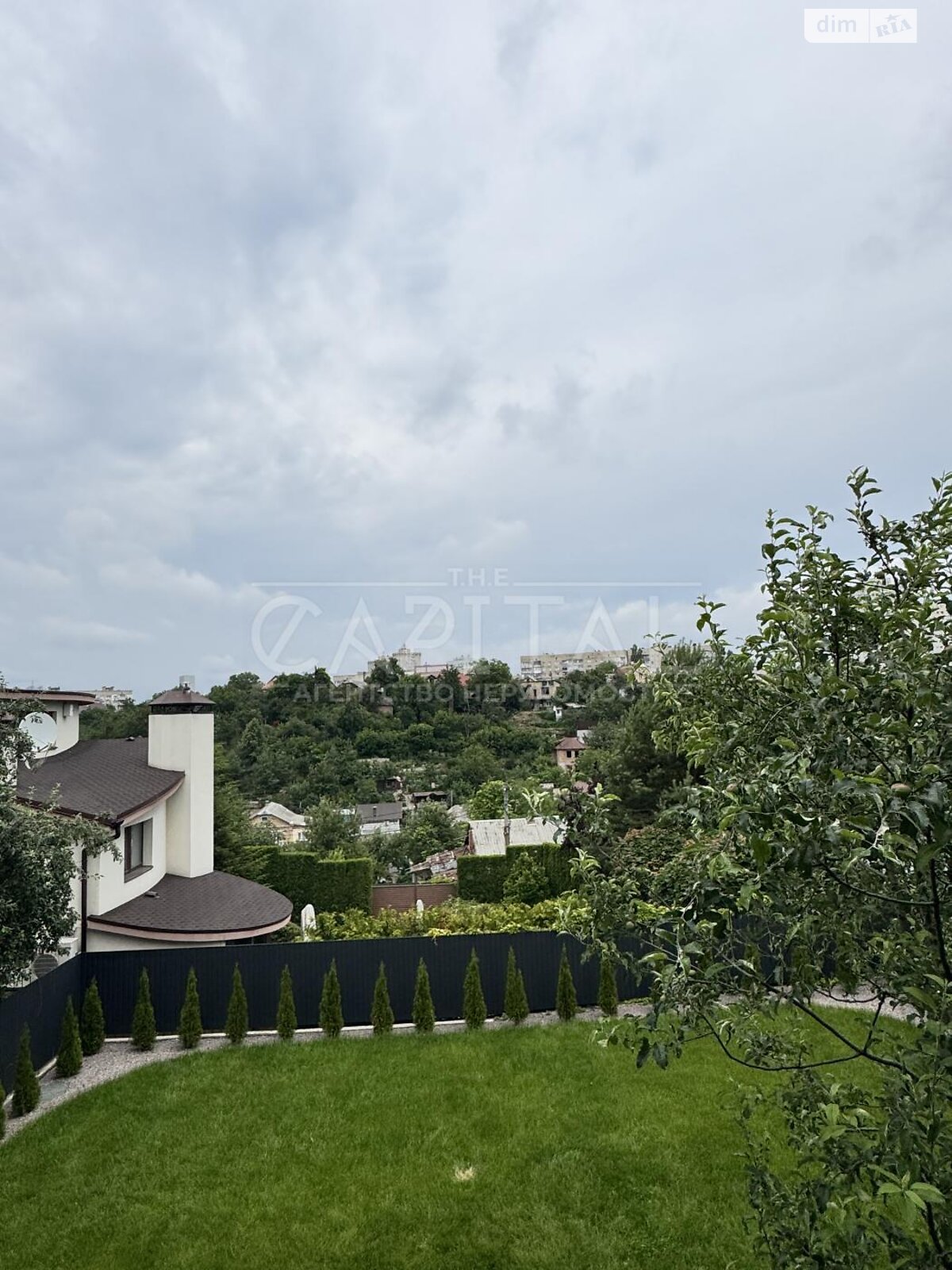 двухэтажный дом, 320 кв. м, кирпич. Продажа в Киеве район Голосеевский фото 1 двухэтажный дом, 320 кв. м, кирпич. Продажа в Киеве район Голосеевский фото 1