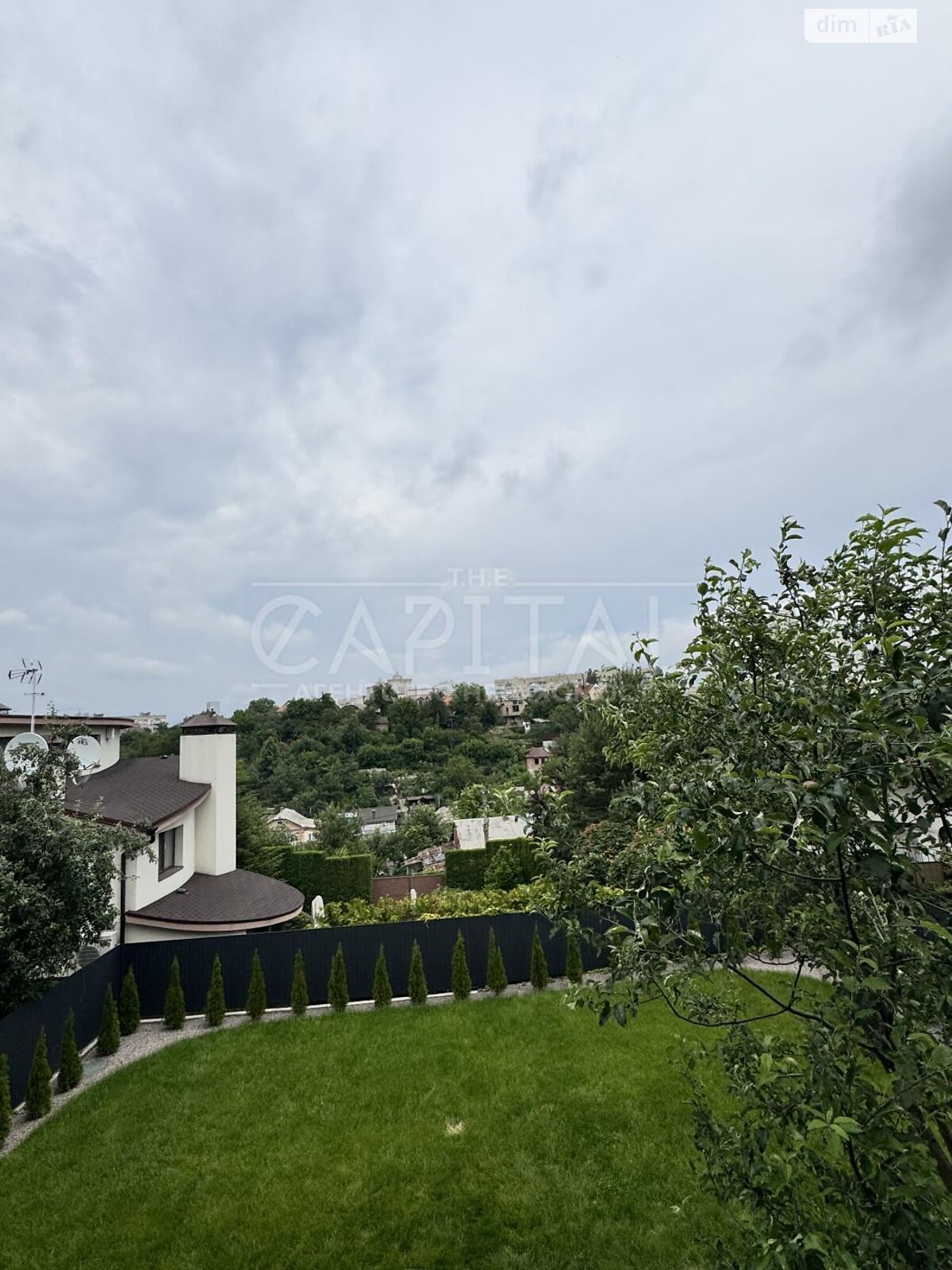 двухэтажный дом, 320 кв. м, кирпич. Продажа в Киеве район Голосеевский фото 1 двухэтажный дом, 320 кв. м, кирпич. Продажа в Киеве район Голосеевский фото 1