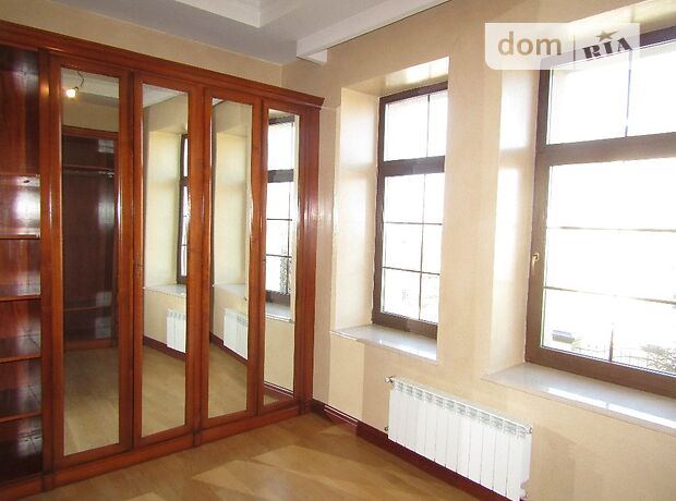 триповерховий будинок з каміном, 760 кв. м, цегла. Продаж в Києві, район Голосіївський фото 1 триповерховий будинок з каміном, 760 кв. м, цегла. Продаж в Києві, район Голосіївський фото 1