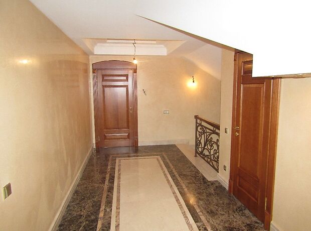 триповерховий будинок з каміном, 760 кв. м, цегла. Продаж в Києві, район Голосіївський фото 1 триповерховий будинок з каміном, 760 кв. м, цегла. Продаж в Києві, район Голосіївський фото 1