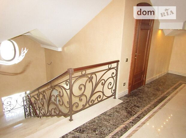 триповерховий будинок з каміном, 760 кв. м, цегла. Продаж в Києві, район Голосіївський фото 1 триповерховий будинок з каміном, 760 кв. м, цегла. Продаж в Києві, район Голосіївський фото 1