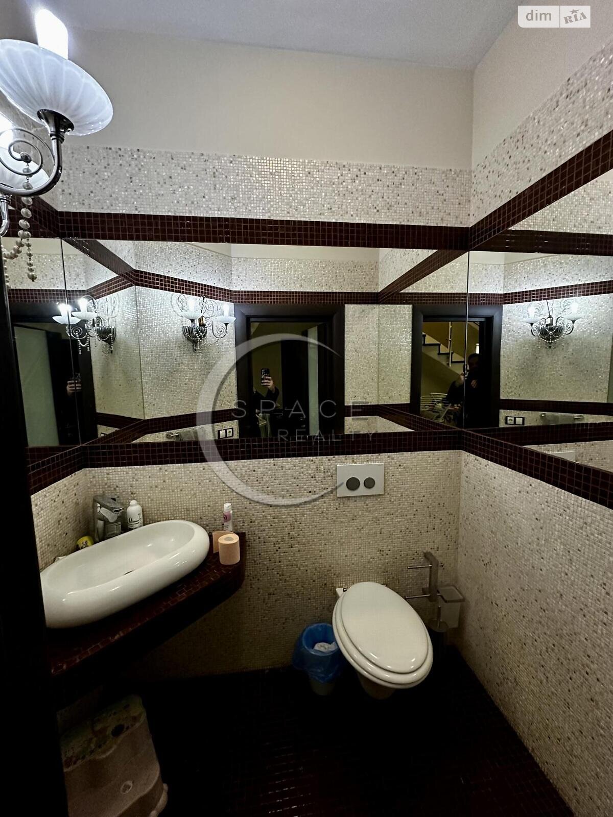 двухэтажный дом с гаражом, 321.4 кв. м, кирпич. Продажа в Киеве район Голосеевский фото 1 двухэтажный дом с гаражом, 321.4 кв. м, кирпич. Продажа в Киеве район Голосеевский фото 1