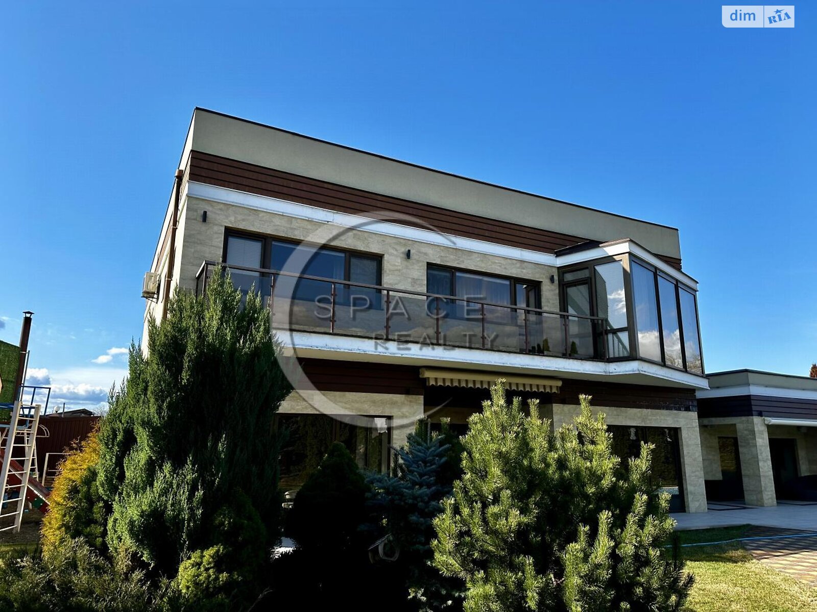 двухэтажный дом с гаражом, 321.4 кв. м, кирпич. Продажа в Киеве район Голосеевский фото 1 двухэтажный дом с гаражом, 321.4 кв. м, кирпич. Продажа в Киеве район Голосеевский фото 1