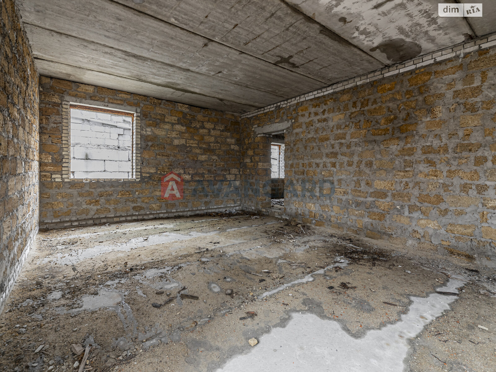 чотириповерховий будинок, 1000 кв. м, ракушечник (ракушняк). Продаж в Києві, район Голосіївський фото 1 чотириповерховий будинок, 1000 кв. м, ракушечник (ракушняк). Продаж в Києві, район Голосіївський фото 1