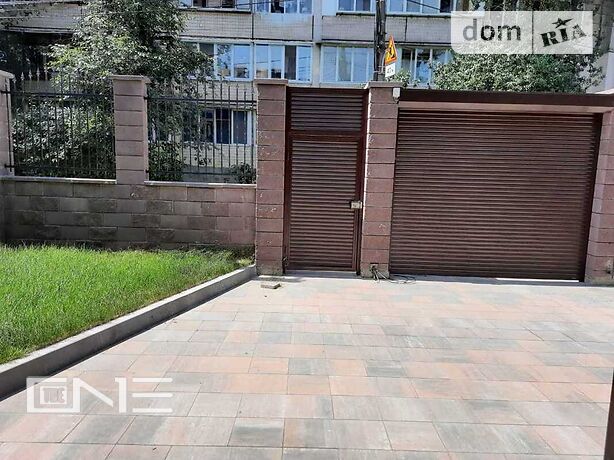 трехэтажный дом, 300 кв. м, кирпич. Продажа в Киеве район Голосеевский фото 1 трехэтажный дом, 300 кв. м, кирпич. Продажа в Киеве район Голосеевский фото 1