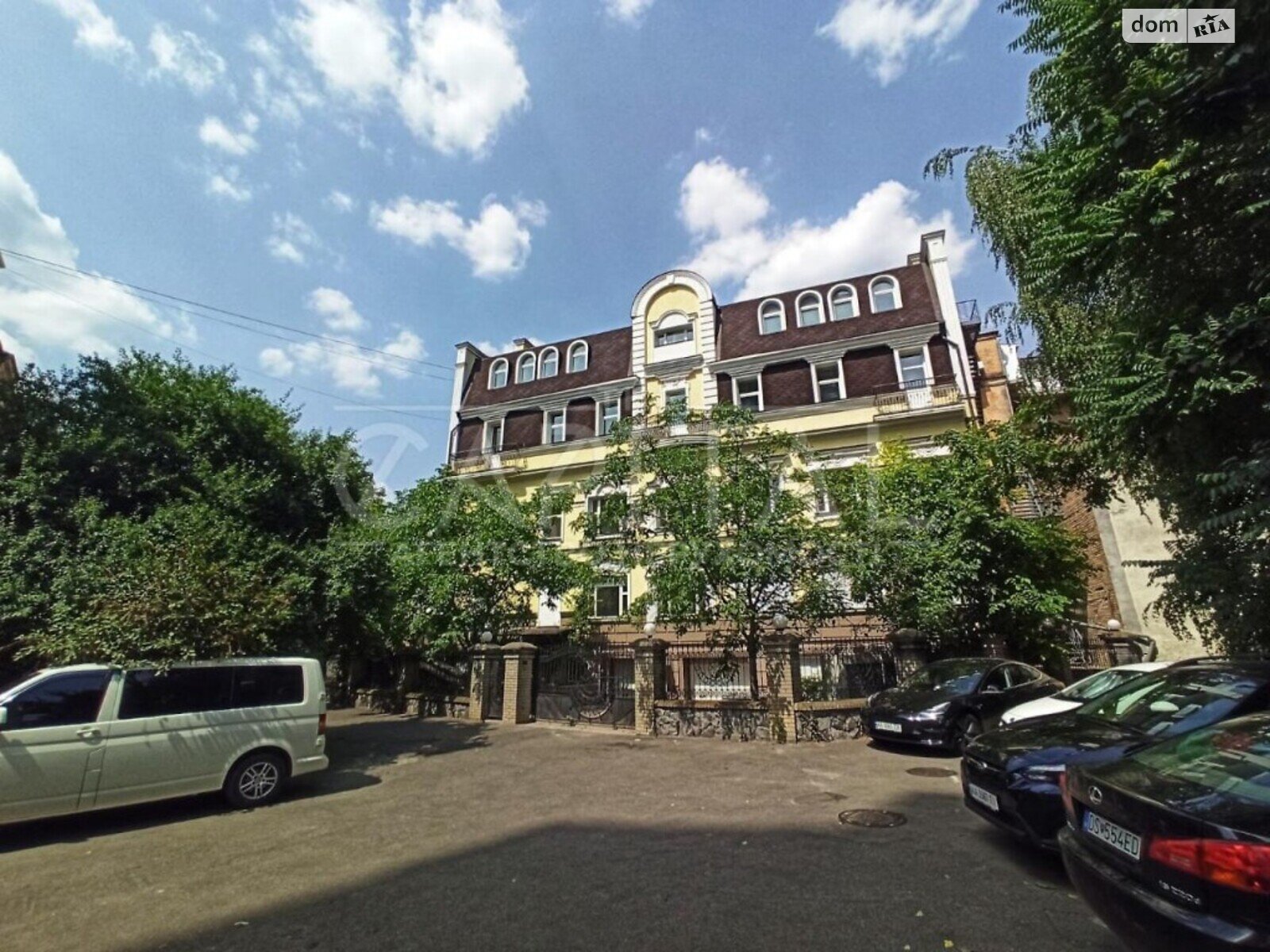 четырехэтажный дом с ремонтом, 1460 кв. м, кирпич. Продажа в Киеве район Голосеевский фото 1